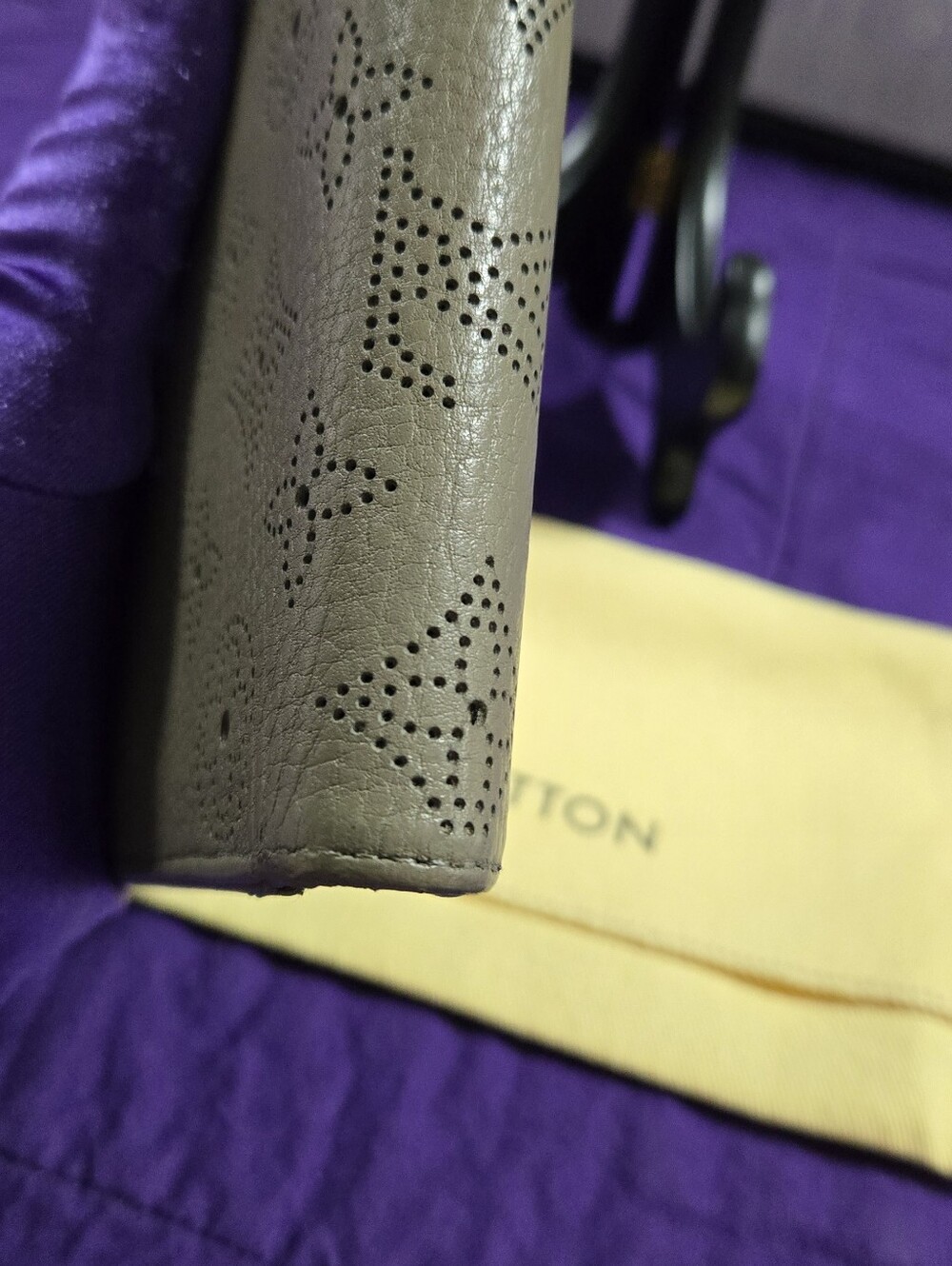 Louis Vuitton Mahina Amelia Taupe Perforated Monogram Leather Wallet - Picture 7 of 15